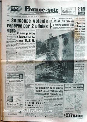 France Soir du 21 septembre, titrant : "Soucoupe volante rep&eacute;r&eacute;e par 2 pilotes anglais"