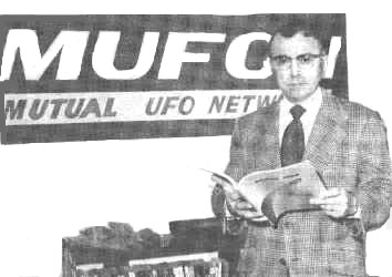 Andrus, directeur du MUFONs1Official UFO  vol. 1, n° 6, p. 24, février 1976