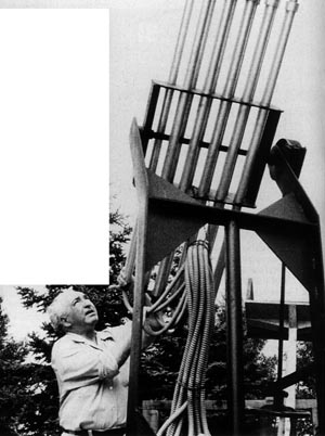 Wilhelm Reich manipulant son "Cloudbuster"