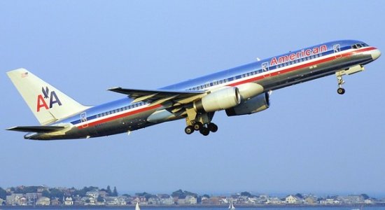 Le Boeing 757-200 d'American Airlines, portant le n° d'identification N644AA