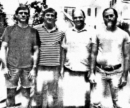 Les 4 de Allagash, avec de gauche à droite : Jack et Jim Weiner, Charlie Foltz et Chuck Rak, en 1993, 17 ans après leur enlèvement