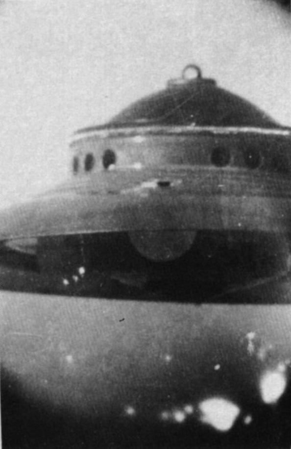 The archetypal "flying saucer" photographed by Adamski in 1952, an object of suspect      origin.