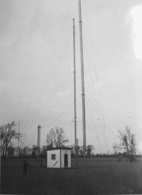 Fig. 8. Shirley Bay Sudbury, Ontario, ionospheric observatory s6"Sh-h-h-! It's for Saucers!", Daily    star, 21 November 1953