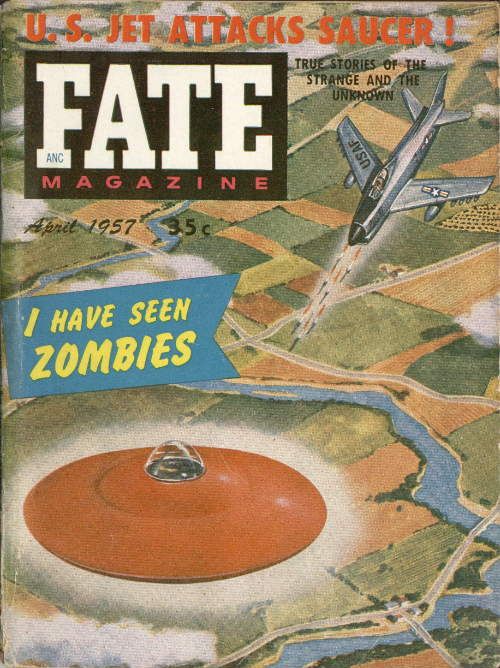 Couverture de Fate en avril 1957 sur l'attaque d'une soucoupe par un avion de chasse