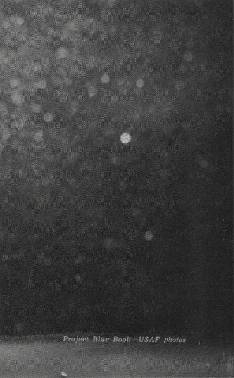 Slits around moon are Astro/Arcturus said A.F. of Alice Lufkin's 1958 shot
