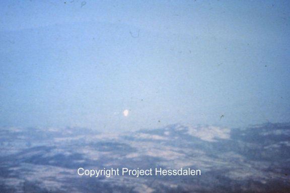 Photo prise le 25 Septembre 1982 depuis le Sud de la montagne Finnsåhøgda , vers l'Est (photo Arne P. Thomassen)