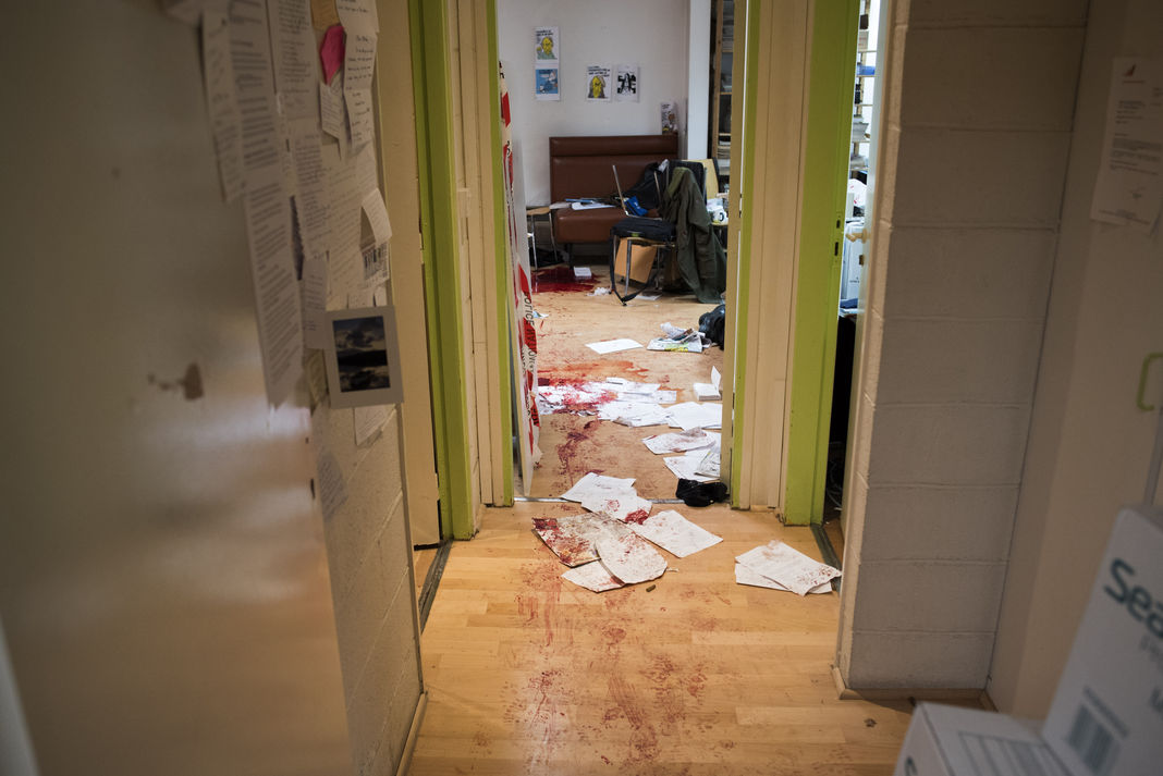Les bureaux de Charlie Hebdo, après la tuerie s12DR